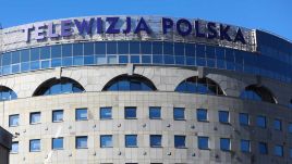 Sejmowa komisja przyjęła poprawkę do budżetu na 2023 r. zwiększająca dofinansowanie dla telewizji publicznej (fot. arch. PAP/Rafał Guz)