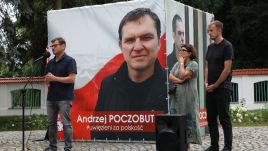 A public demonstration in Poland in support of Andrzej Poczobut. Photo: PAP/Artur Reszko