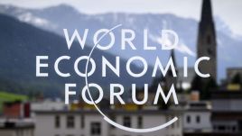 Światowe Forum Ekonomiczne w Davos potrwa do czwartku (fot. PAP/EPA/LAURENT GILLIERON)
