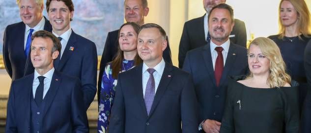 Prezydent Andrzej Duda (C) bierze udział w szczycie NATO (fot. Marek Borawski/KPRP)