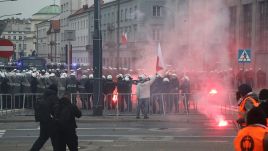 W Święto Niepodległości w Warszawie doszło do zamieszek (fot. PAP/Wojciech Olkuśnik)