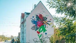 The mural converts pollutants into harmless substances. Photo: UM Poznań