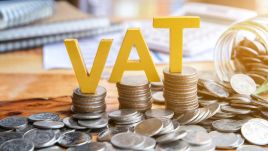 Komisja rozpatrzyła i przyjęła w środę rządowy projekt nowelizacji ustawy o VAT (fot. Shutterstock/Pcess609)
