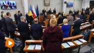 Senatorowie na sali obrad w pierwszym dniu posiedzenia Senat (fot. PAP/Piotr Nowak)