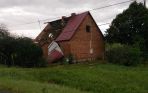 Zerwany dach na domu w Bożejewiczkach (fot. Iwona Jaworska)