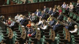 Pierwsze posiedzenie Sejmu nowej kadencji rozpocznie się we wtorek w południe (fot. arch.PAP/Leszek Szymański)