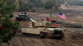 Amerykanie zdecydowali o przekazaniu dla Ukrainy czołgów Abrams (fot. PAP/EPA/VALDA KALNINA)