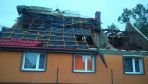 Zerwany dach domu w Żninie (fot. Radio Żnin)