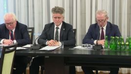 Senacka komisja obradowała ws. uchylenia  immunitetu marszałkowi Senatu Tomaszowi Grodzkiemu (fot. TVP)