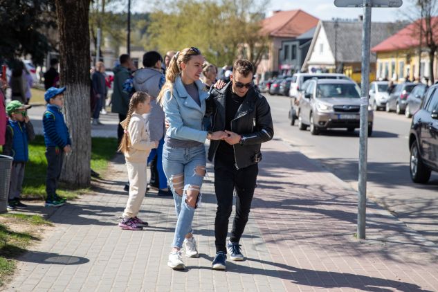 Z okazji Międzynarodowego Dnia Tańca w Niemenczynie odbył się FlashMob, fot. TVP Wilno/Eva Przychodska