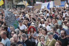 Protesty w Barcelonie przeciwko masowej turystyce: Tysiące osób na ulicach, fot. EPA/ELTA