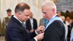 Prezydent RP Andrzej Duda (L) i odznaczony Orderem Orła Białego Piotr Naimski (P) (fot. PAP/Radek Pietruszka)