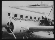 Passengers board a Douglas aircraft at Prague airport, Ruzyne, Prague, Czechoslovakia. 1937 Photo by Fr. Melichar/Scheufler Collection/Corbis/VCG via Getty Images