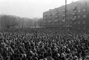 Похороны Ежи Попелушко в варшавском районе Жолибож. 3 ноября 1984 года. Фото: Jacek Marczewski / Forum
