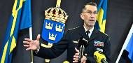 Szwedzki Naczelny Dowódca Sił Zbrojnych, generał Micael Byden na konferencji prasowej w Sztokholmie (fot. EPA / Claudio Bresciani SZWECJA OUT Dostawca: PAP / EPA)