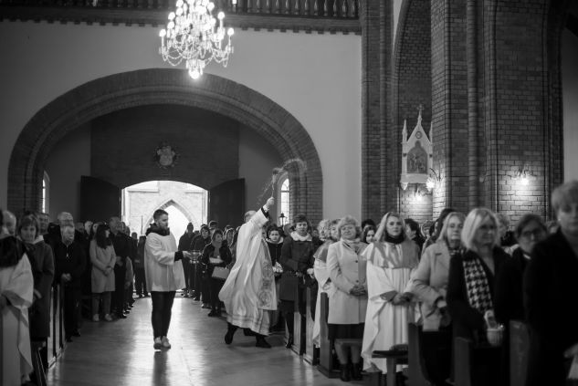 Msza święta z kościoła pw. Najświętszego Serca Pana Jezusa w Podbrzeziu [fotogaleria], fot. TVP Wilno/Karina Mieczkowska