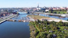 Rzeka Odra w Szczecinie (fot. PAP/Marcin Bielecki)