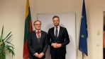 Gwiazda Dyplomacji Litwy przyznana głównemu śledczemu Bellingcat i ambasadorowi Polski przy OBWE