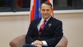 Radosław Sikorski urged European leaders to follow Poland’s lead on defense spending and migration policy.   Photo: PAP/Tomasz Waszczuk