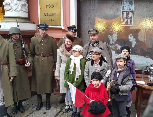 7 Bydgoska Drużyna Harcerska Młode Wilki spotkała  Marszałka Józefa Piłsudskiego (nad. Doorta Sucharska)