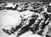 Victims of the Wola Massacre lie on the street before being incinerated. Photo: public domain