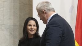 German Foreign Minister Annalena Baerbock meets her Ukrainian counterpart Andrii Sybiha. Photo: PAP/EPA/MAXYM MARUSENKO