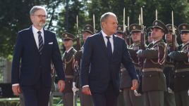 Czech Prime Minister Petr Fiala (1L) and Polish Prime Minister Donald Tusk (2L) ahead of Polish-Czech intergovernmental consultations in Prague, October 9, 2024. Photo: PAP/Leszek Szymański 