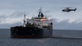 The ‘Eagle S’ oil tanker is suspected of damaging the Estlink 2 electricity cable. Photo: PAP/EPA/FINNISH BORDER GUARD HANDOUT