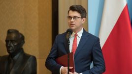 Na spotkanie z premierem Mateuszem Morawieckim nie przyszli przedstawiciele KO i Lewicy (fot. Forum/Gazeta Polska/Tomasz Hamrat)