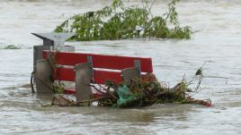 The Czech government has advised people to stay away from cultural events over the weekend and to prepare for the possibility of evacuation. Photo: mmr.gov.cz