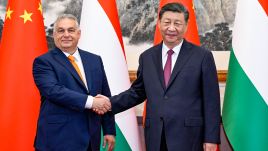 Hungary's Prime Minister Viktor Orban and Chinese President Xi Jinping (R). Photo: PAP/EPA/XINHUA / Li Xueren