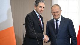 Poland's Prime Minister Donald Tusk (R) with his Irish counterpart Simon Harris. Photo: PAP/Darek Delmanowicz