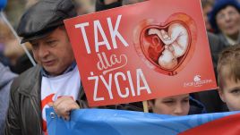 Jest wyrok TK ws. dopuszczalności aborcji embriopatologicznej (fot. PAP/Marcin Obara)