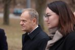 Premier Polski D. Tusk złożył wieńce na Cmentarzu na Rossie