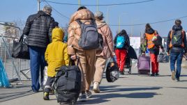 Nowela ureguluje m.in. sprawy związane z pomocą uchodźcom w miejscach zbiorowego zakwaterowania (fot. Shutterstock/Vanja Stokic)