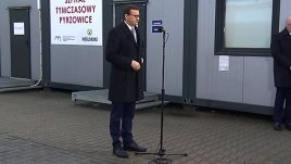 Premier na konferencji w Pyrzowicach (fot. TVP)