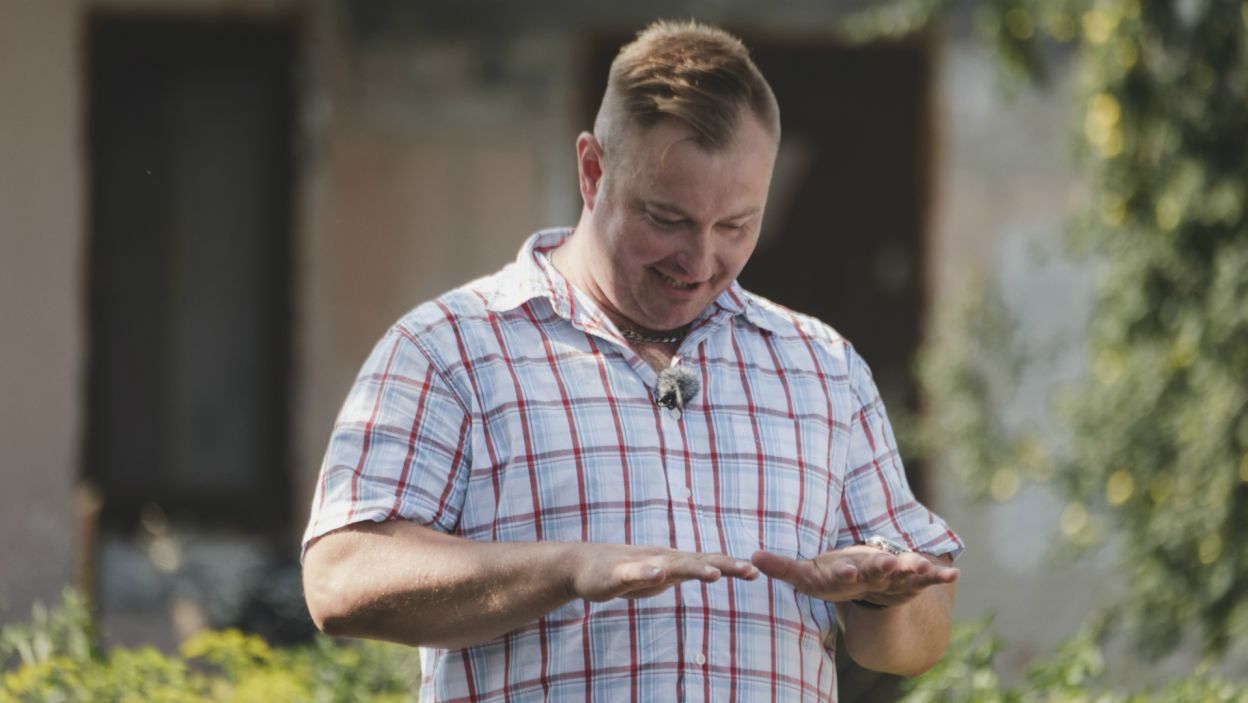 Nic dziwnego, że stres i drżenie rąk mogło dopaść każdego. Teraz to gospodarstwa rolników zostaną poddane ocenie (fot. TVP)