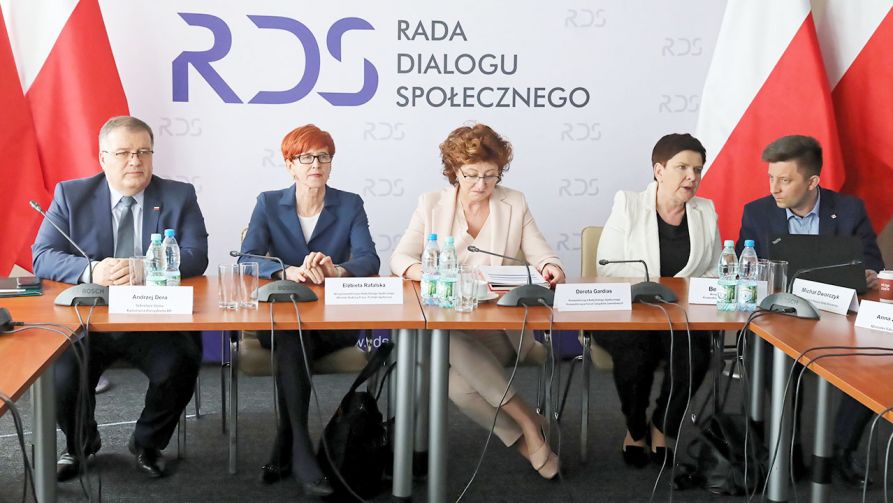 Centrum Partnerstwa Społecznego „Dialog” w Warszawie (fot. PAP/Tomasz Gzell)