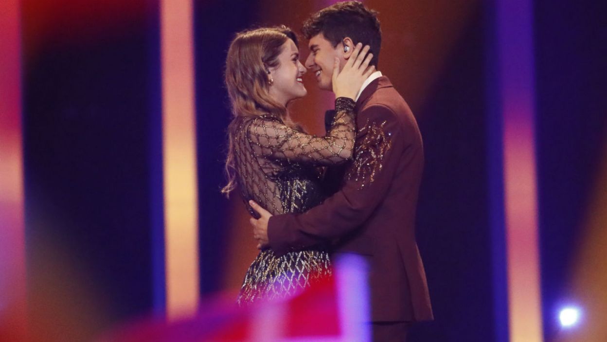 Amaia & Alfred z Hiszpanii nie musieli walczyć o miejsce w finale. Zostali okrzyknięci „najbardziej całuśną parą Eurowizji” (fot. Andreas Putting/eurovision.tv)