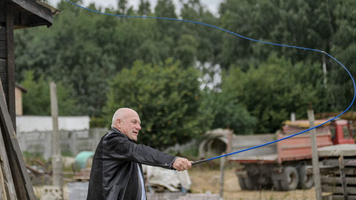 Od razu pokazał też dziewczynom, kto jest panem domu (fot. TVP)