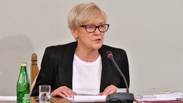 Przed komisją śledczą ds. VAT zeznaje Renata Hayder (fot, Twiotter/Sejm)